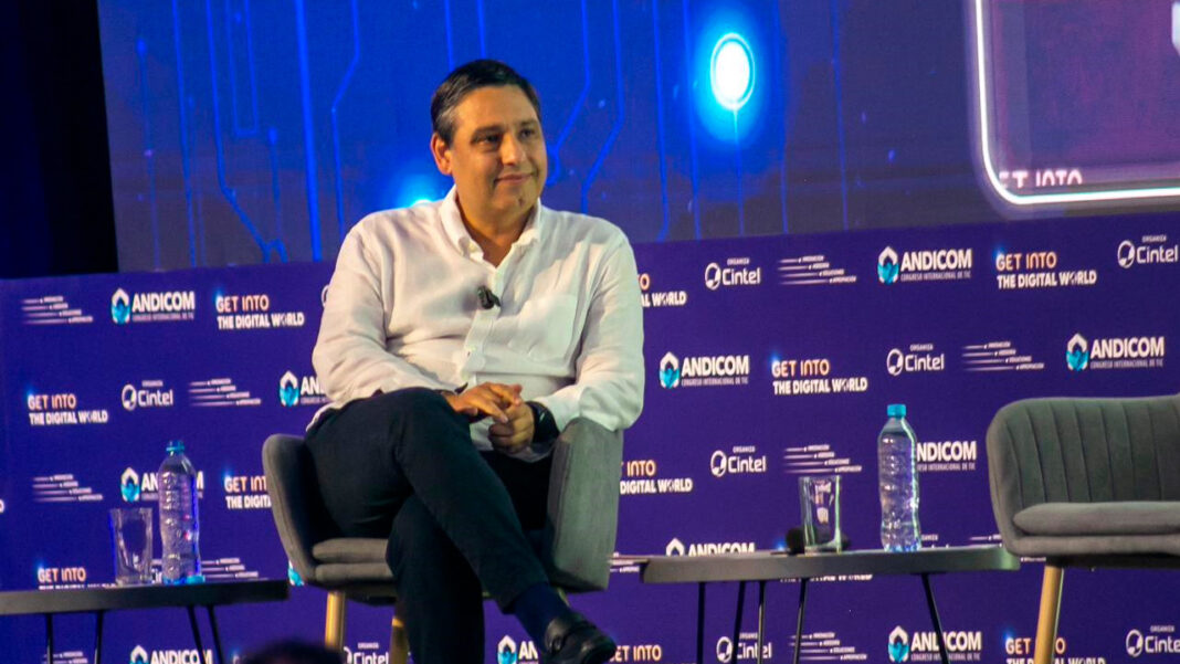 Ministro Lizcano sobre subasta 5G: “los operadores piden rebajas pero en MinTIC lo estamos haciendo objetivamente”