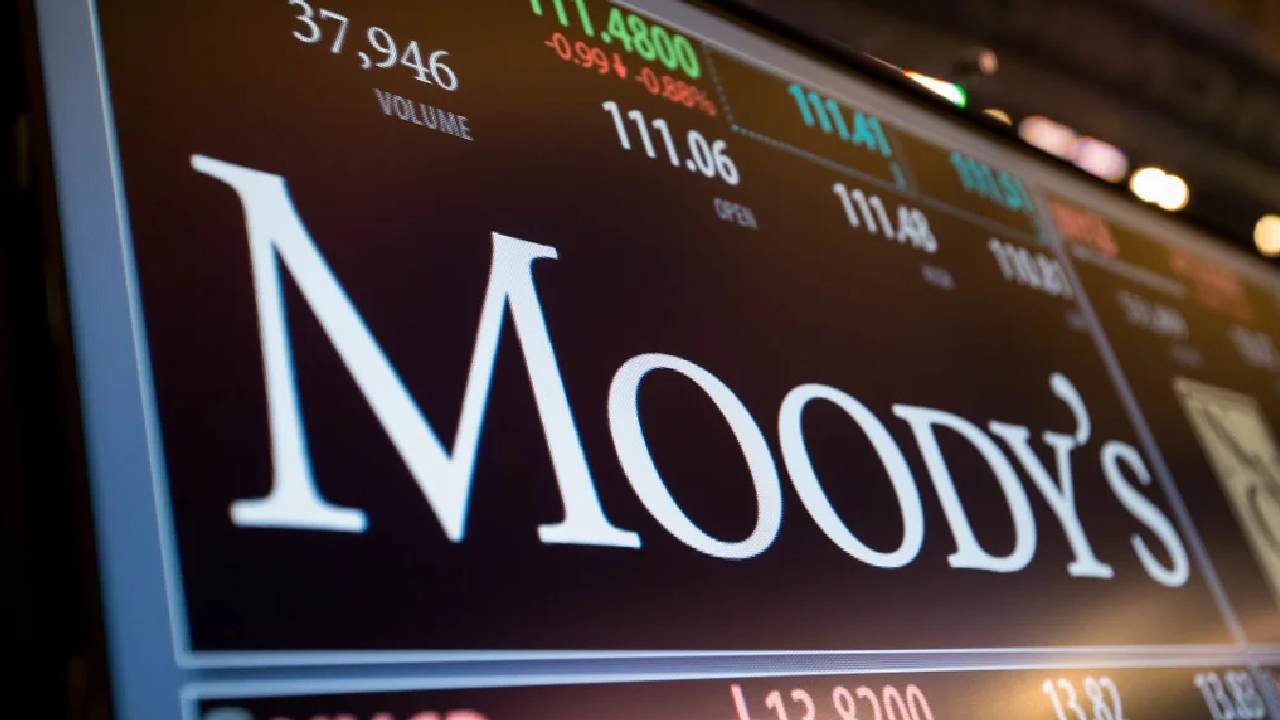 ¿Qué significa la rebaja de la calificación a Baa3 de Moody's a Colombia? 1 Moody's pasó calificación de Tigo a B1 con perspectiva negativa