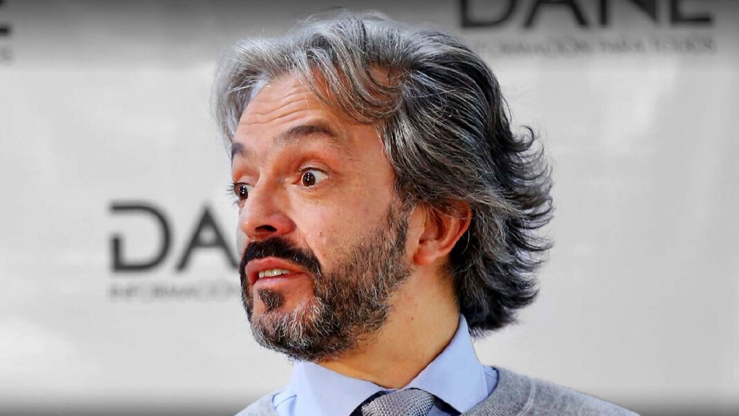 ¿En peligro la candidatura de Juan Daniel Oviedo?