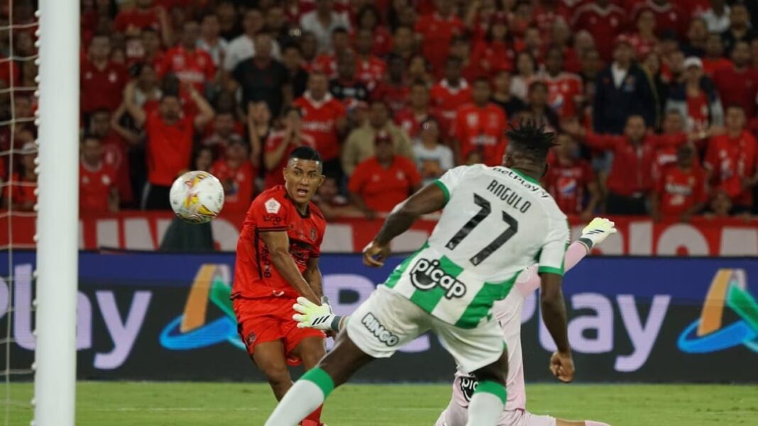 Los 10 clubes del fútbol colombiano con mayores ingresos en 2022