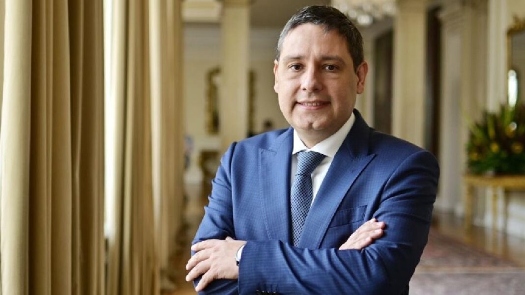 MinTic se reúne con socios de Tigo Une para definir el futuro de la compañía