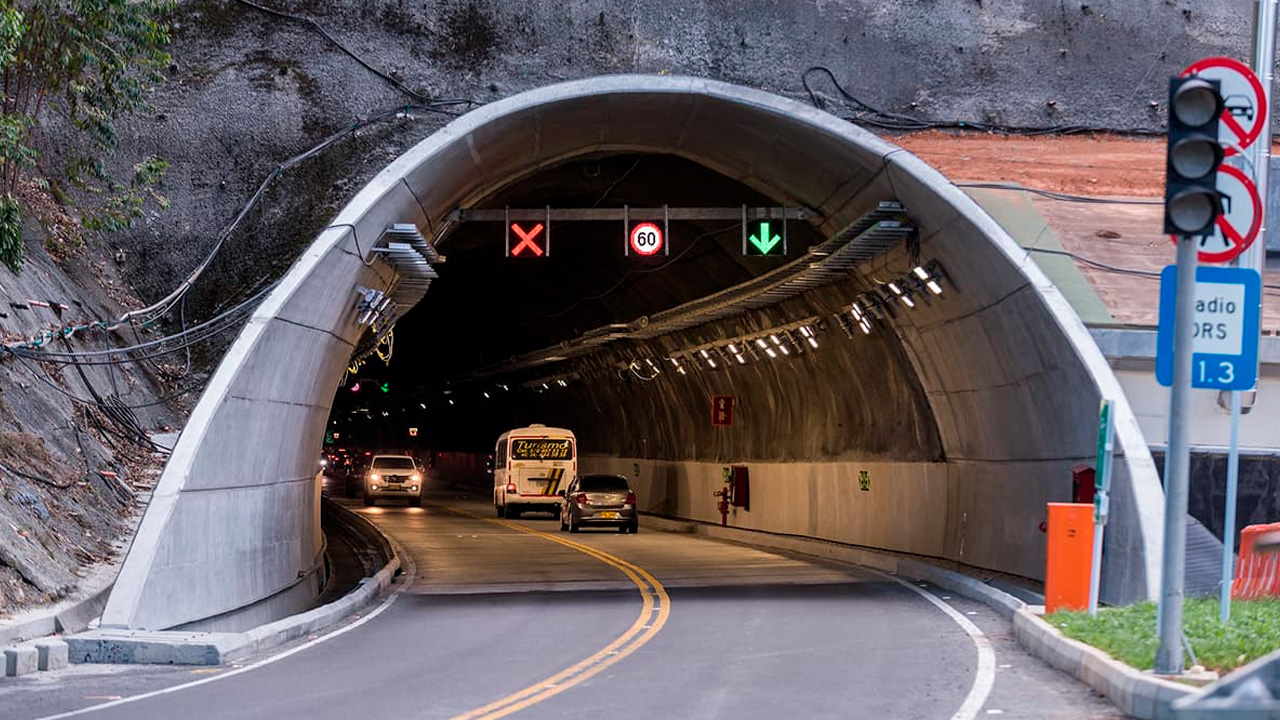 Durante el próximo 26 y 27 de septiembre el Túnel del Oriente que comunica los Valle de Aburra y de San Nicolás,  tendrá cierres nocturnos por mantenimiento en la estructura.