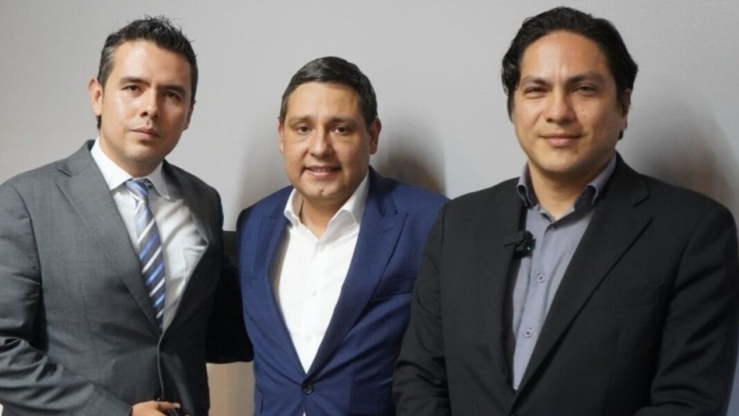 4-72 firma importante acuerdo respaldado por el Gobierno para avanzar en su recuperación económica