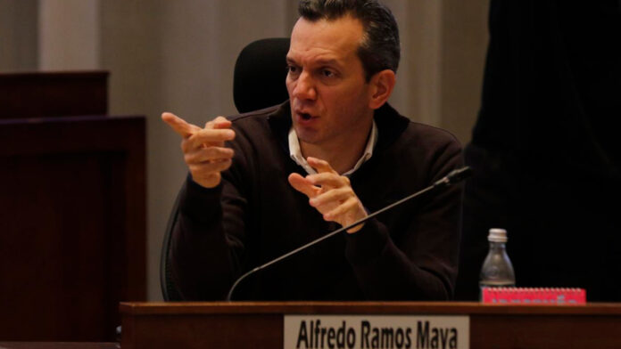 El pasado sábado 7 de octubre, el concejal Alfredo Ramos Maya, realizó una denuncia en contra del rector del Tecnológico de Antioquia, por posibles hechos de corrupción en la administración del centro educativo. 