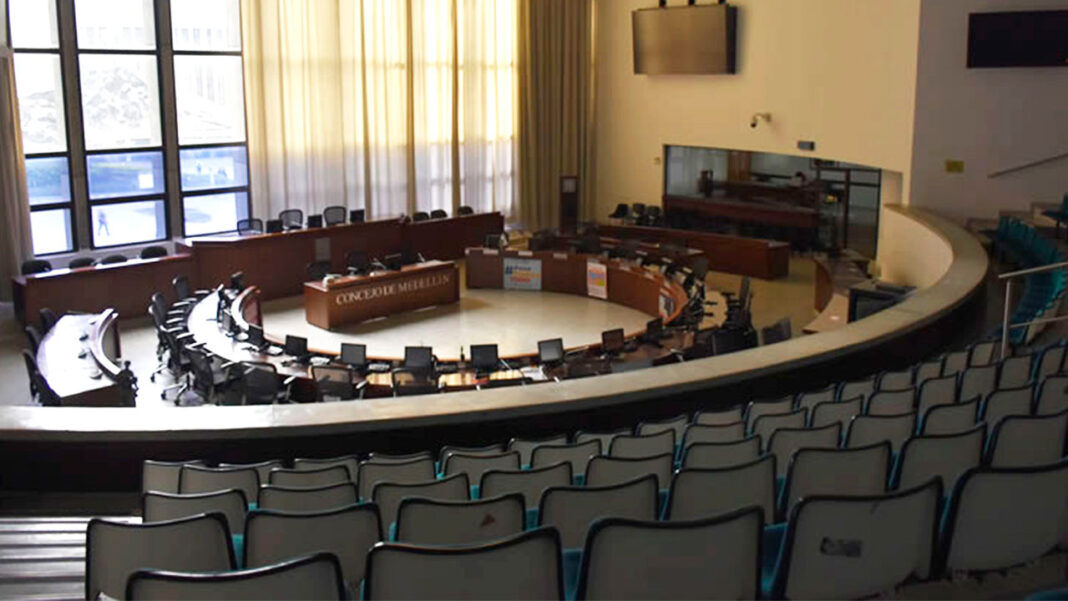 Los medellinenses decidieron en las pasadas elecciones del 29 de octubre que su Concejo estará conformado para el periodo 2023-2027 por una gran cantidad de caras nuevas; además, el partido Creemos se estrenó en las urnas y encantó a los votantes.