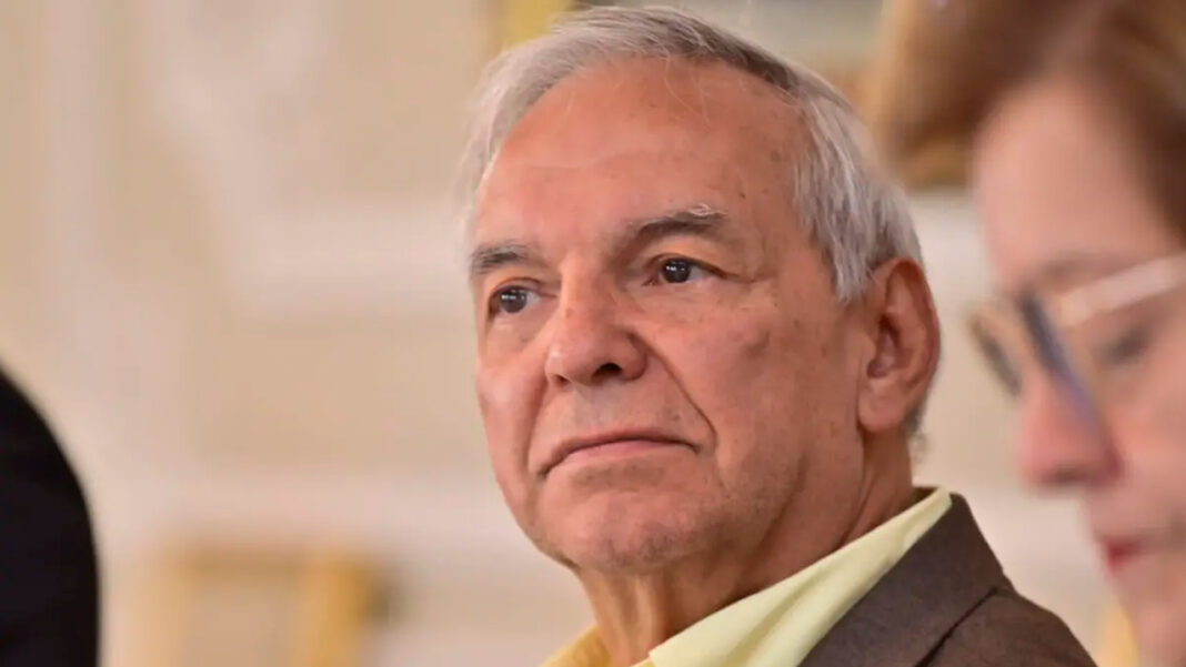 Luego de darse a conocer por parte del Gobierno Nacional, que en el mes de octubre el precio de la gasolina no tendría ningún incremento, Ricardo Bonilla, ministro de Hacienda confirmó que faltan entre o tres alzas más en el valor del combustible. 