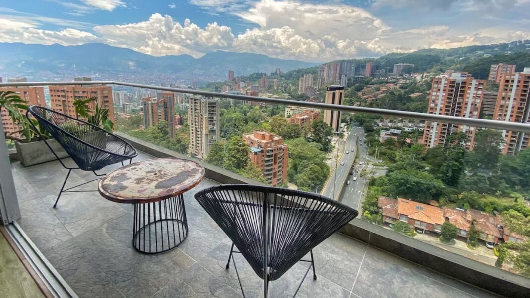 ¿Cuáles candidatos a la Alcaldía de Medellín apoyan o rechazan elregular plataformas como Airbnb?