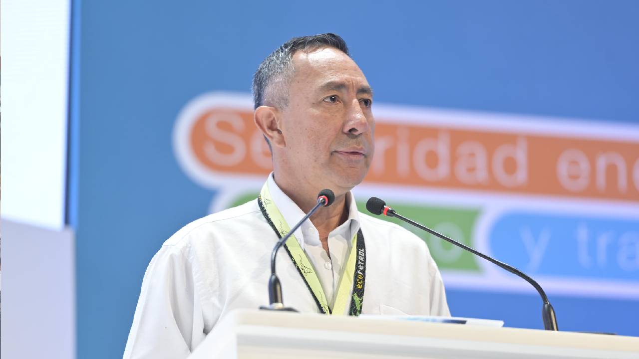 En el marco de desarrollo de la VI Cumbre de Petróleo, Gas y Energía, realizada por la ACP, el presidente de Ecopetrol, Ricardo Roa Barragán explicó el avance que ha tenido la compañía hacia la transición energética en el país. 