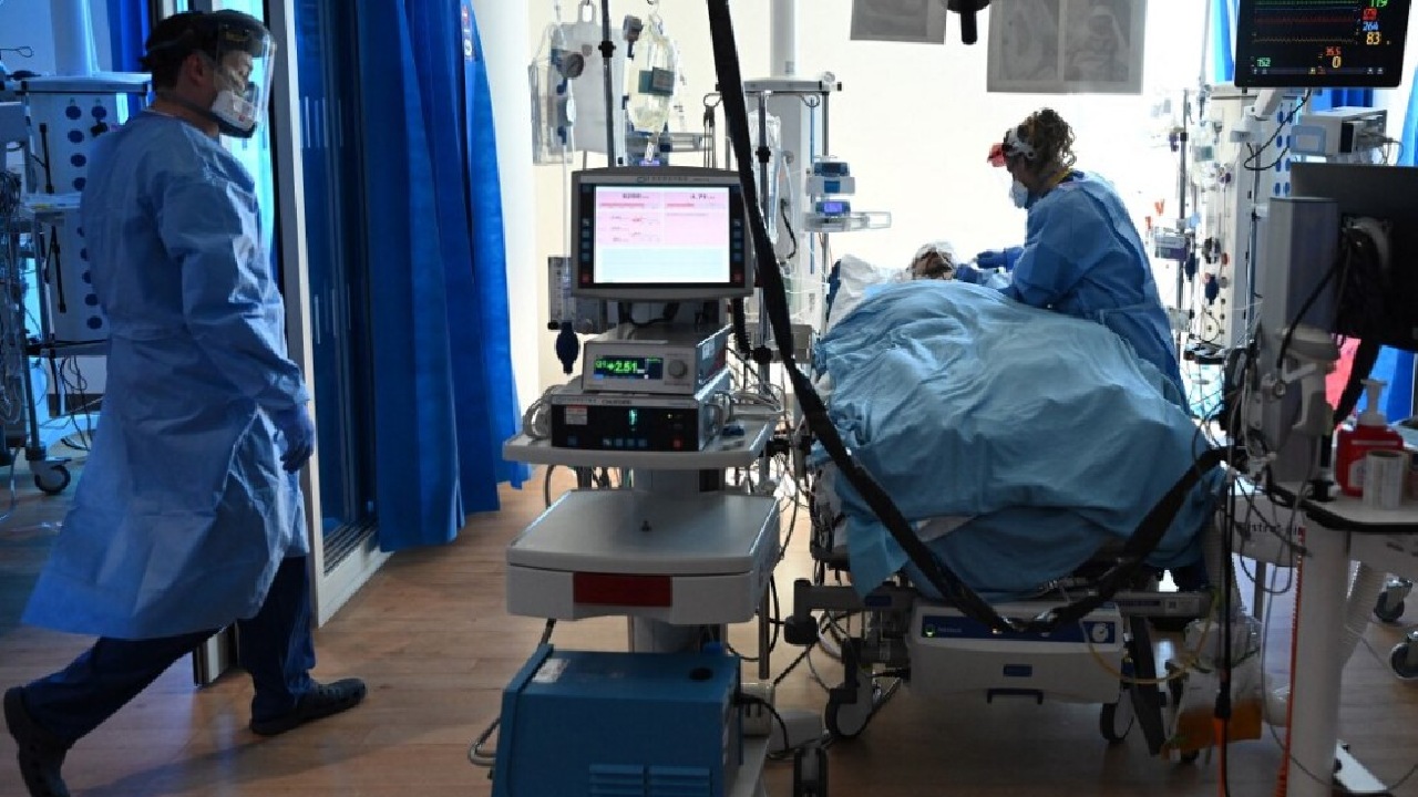 Universidades hacen llamado al Gobierno ante posible crisis en sistema de salud