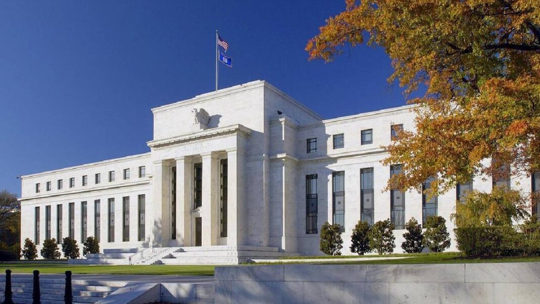 La Reserva Federal decidió mantener la tasas de interés en un rango de 5,25-5,5%