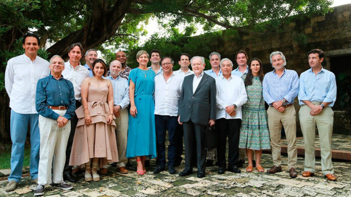 El presidente Petro sorprendió al país con la reciente reunión celebrada en Cartagena, con quienes hasta hace poco eran atacados frecuentemente en sus discursos.