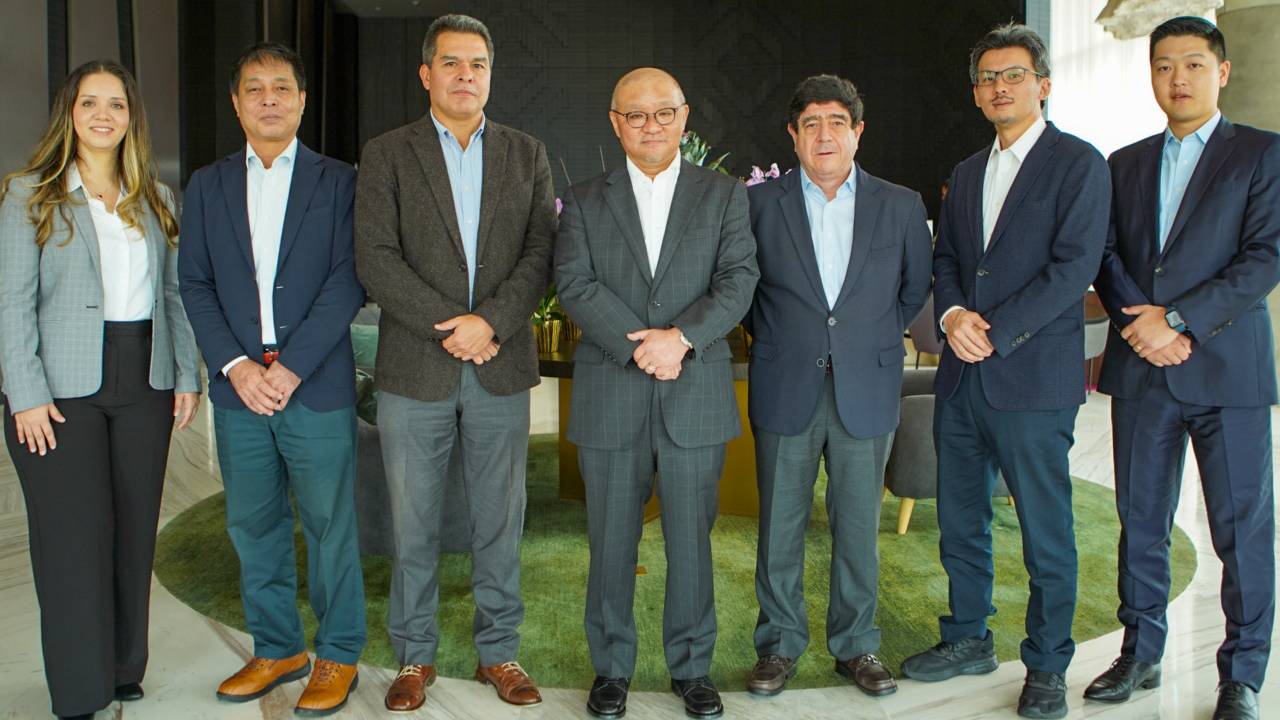 En el marco del Salón del Automóvil 2023, la marca ISUZU, reconocida en el país por su portafolio de pickups, comunicó que, a partir de la fecha, será el Grupo Movelit quien tendrá la representación oficial de la marca.