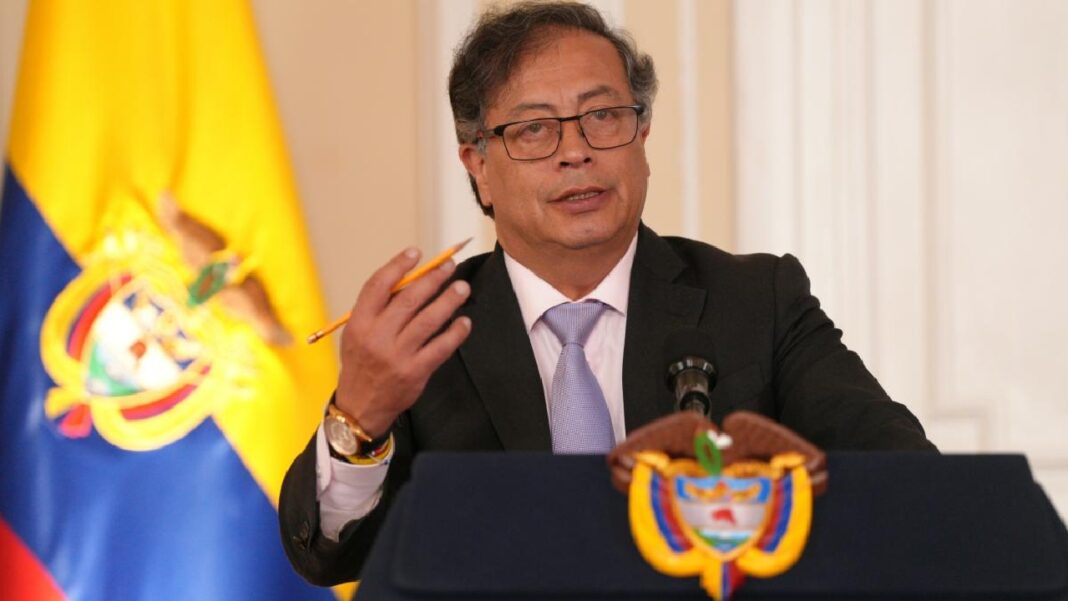 Presidente Petro reacciona ante decisión de la Corte sobre regalías: pide acortar presupuesto