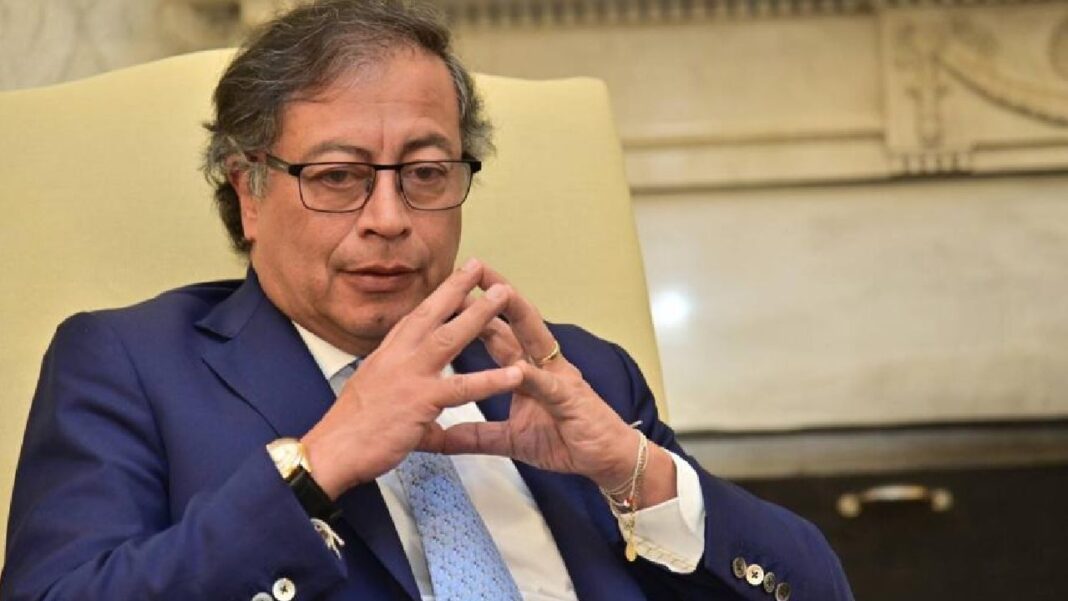 Economía en rojo: Petro pide reducir tasas de interés tras caída del PIB