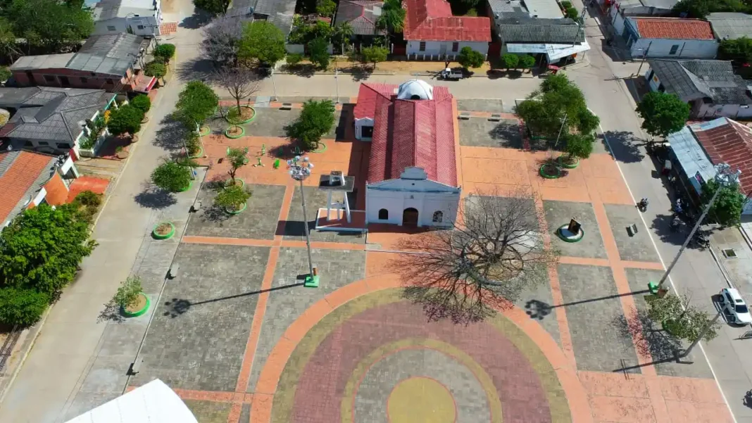 La Agencia Nacional de Minería y Drummond Ltd. firman compromiso para impulsar El Paso, César