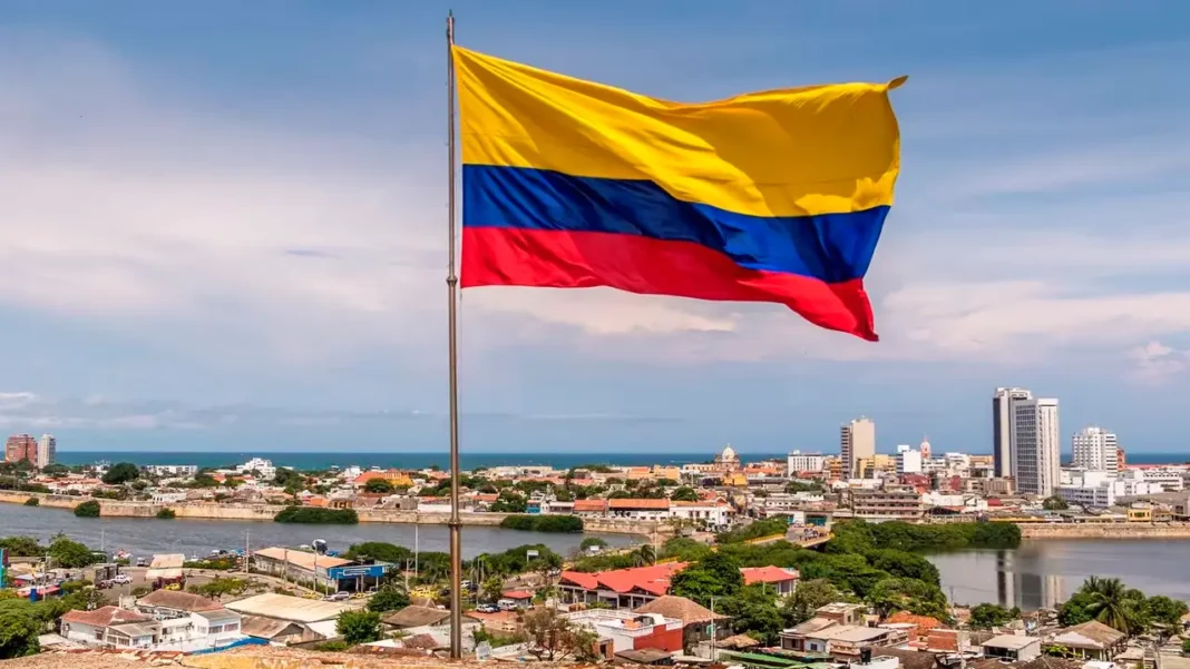 De acuerdo con un informe de Numbeo, Colombia es el país más económico de América Latina, excluyéndole los gastos de arriendo y se ubica en la posición 12 del ranking mundial.
