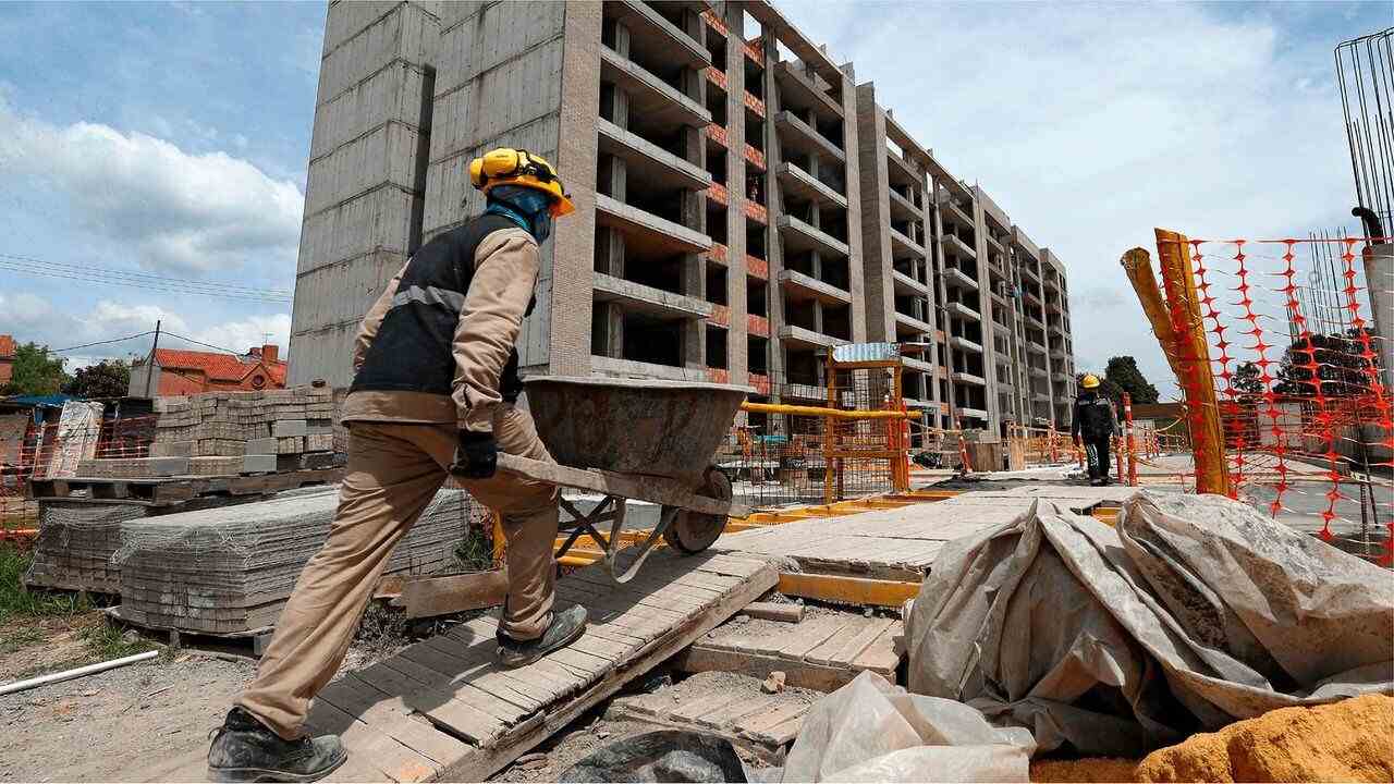 Dato de productividad fue negativo y así podría impactar al salario mínimo