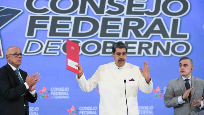 Maduro ordena PDVSA y CVG otorgar licencias de exploración y explotación de petróleo y gas en el Esequibo