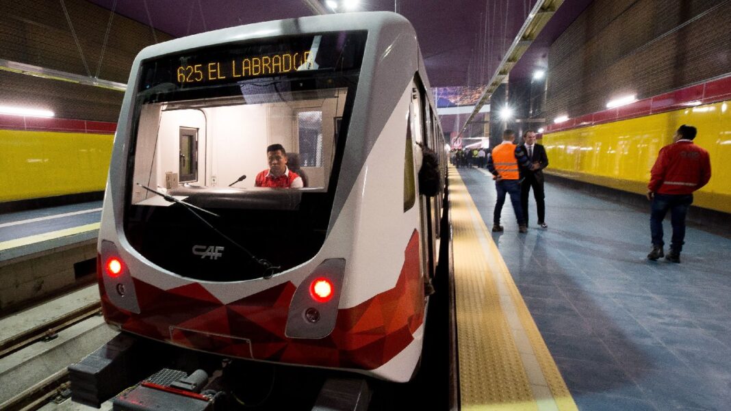 Metro de Medellín comenzó operación del tren subterráneo en Quito