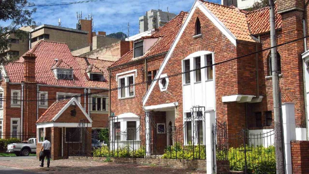 Bogotá presenta manual de Ecourbanismo y Construcción Sostenible para transformar la ciudad