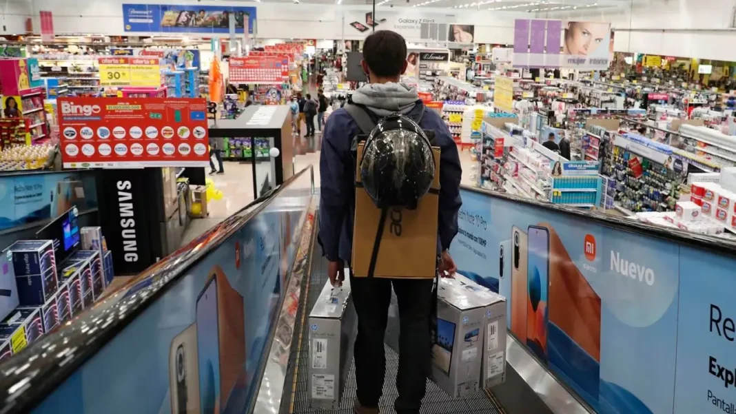 El DANE confirmó a través de una rueda que la inflación durante el último mes del 2023 se ubicó en 9,28% cayendo a una sola cifra como se tenía contemplado por varios expertos económicos del país.