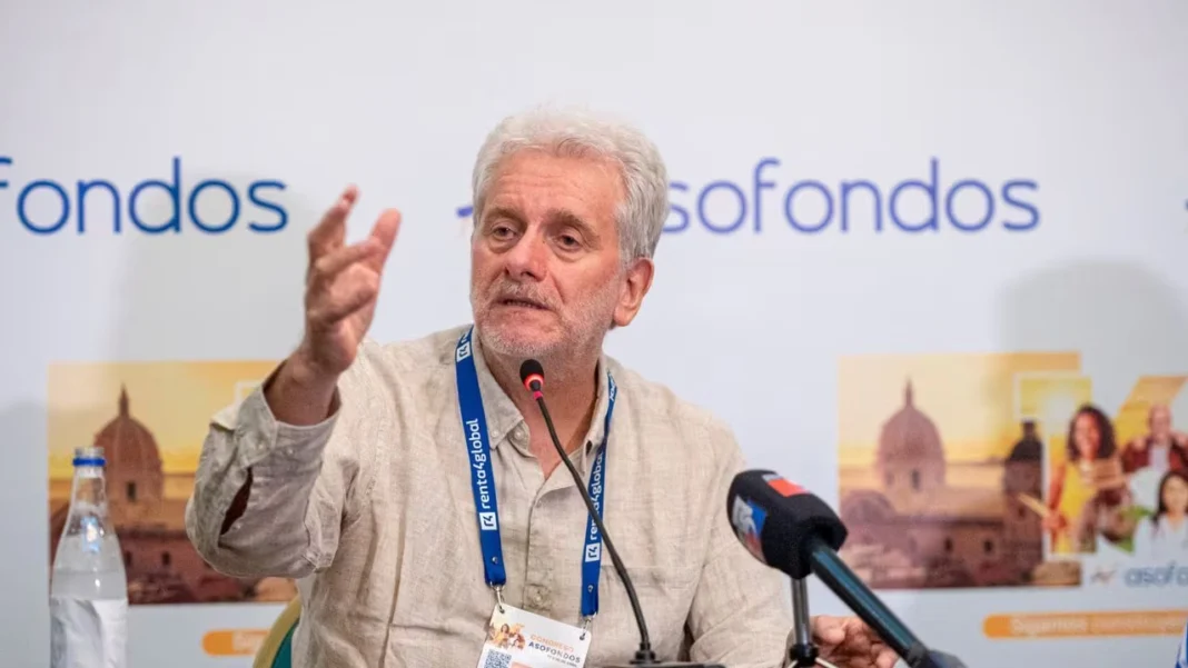 De acuerdo con Asofondos el ahorro de cesantías en 2023 creció un 21% llegando a los 19, 2 billones anuales, lo cual muestra una confianza de los colombianos hacia las empresas privadas del sector en el país.