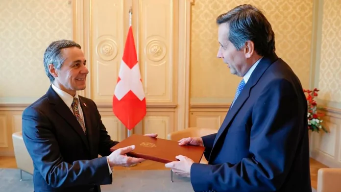 Colombia y Suiza negociarán convenio de seguridad social