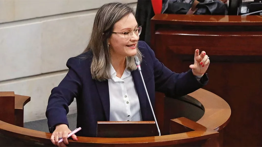 Cielo Rusinque será la candidata del Gobierno para dirigir la Superintendencia de Industria y Comercio