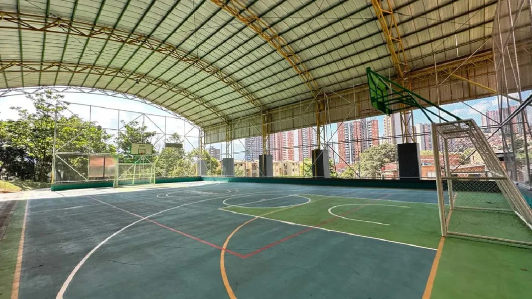 Inder: 70% de los escenarios deportivos de Medellín están en malas condiciones