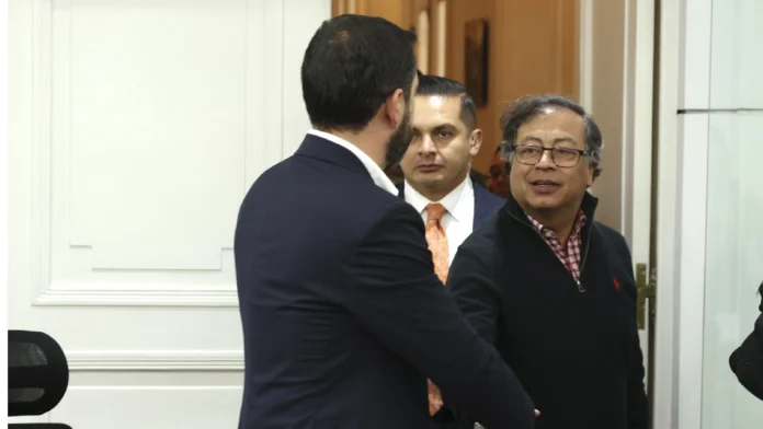 Carlos Fernando Galán tuvo su primer encuentro con Gustavo Petro desde que es alcalde de Bogotá