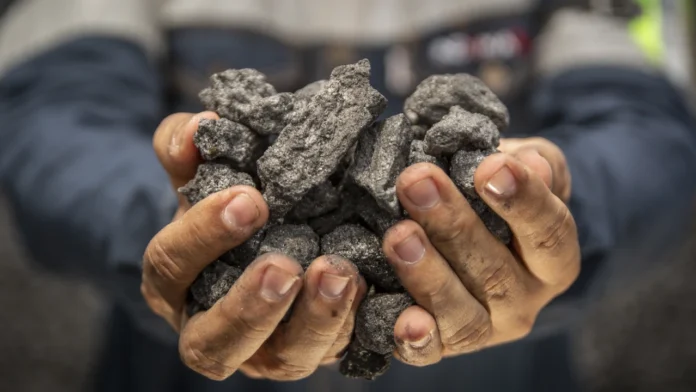 Carbón térmico colombiano se mantiene como principal producto mineral de exportación y destaca en mercados globales