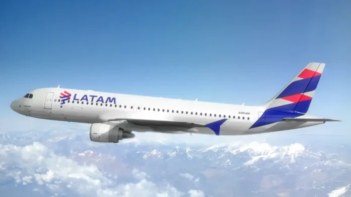 Latam Airlines Group exhibe un impresionante crecimiento del 23,9% en sus ingresos operativos en 2023, alcanzando los US$11.789 millones, destacando su fortaleza y adaptabilidad en un mercado desafiante.