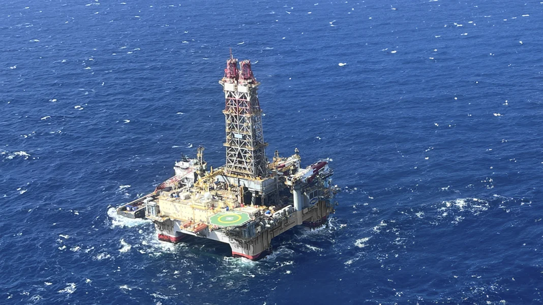 Ecopetrol celebra el éxito de la perforación del pozo Orca Norte-1 en el Caribe colombiano, revelando nuevos hallazgos de gas.