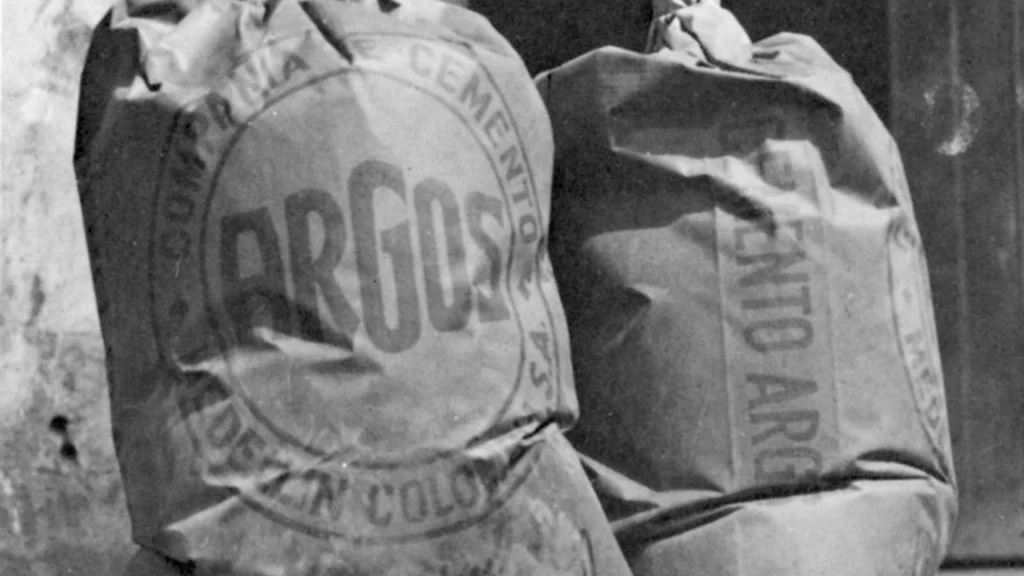 Primeros sacos de cementos Argos