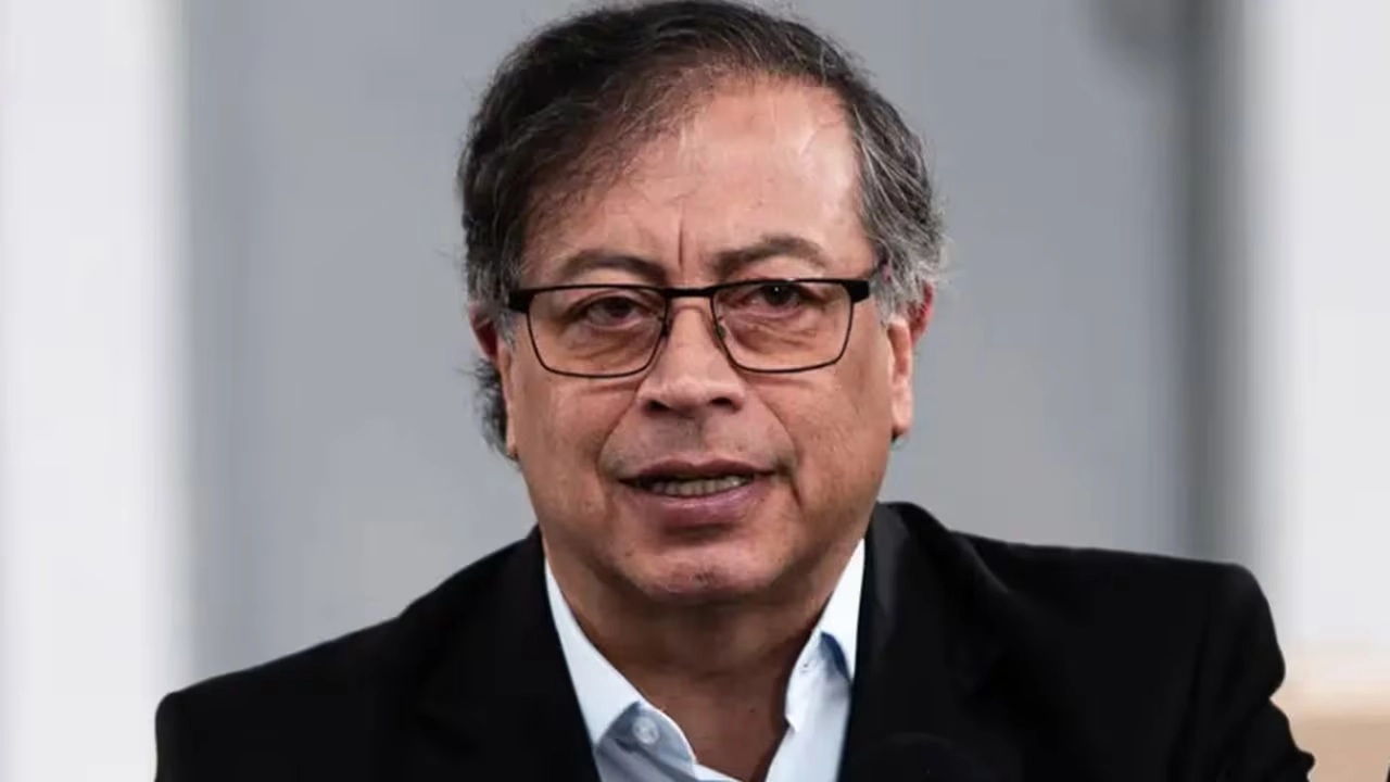 El silencio cómplice con la dictadura