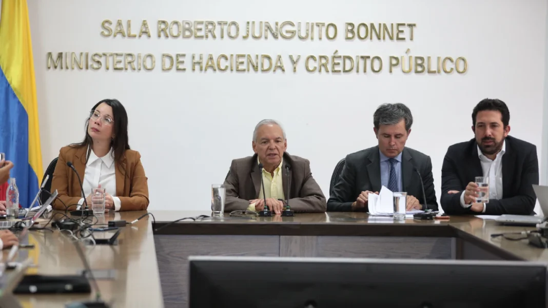 Estas son las proyecciones económicas del Gobierno para 2024: esperan crecimiento del PIB en 1.5%