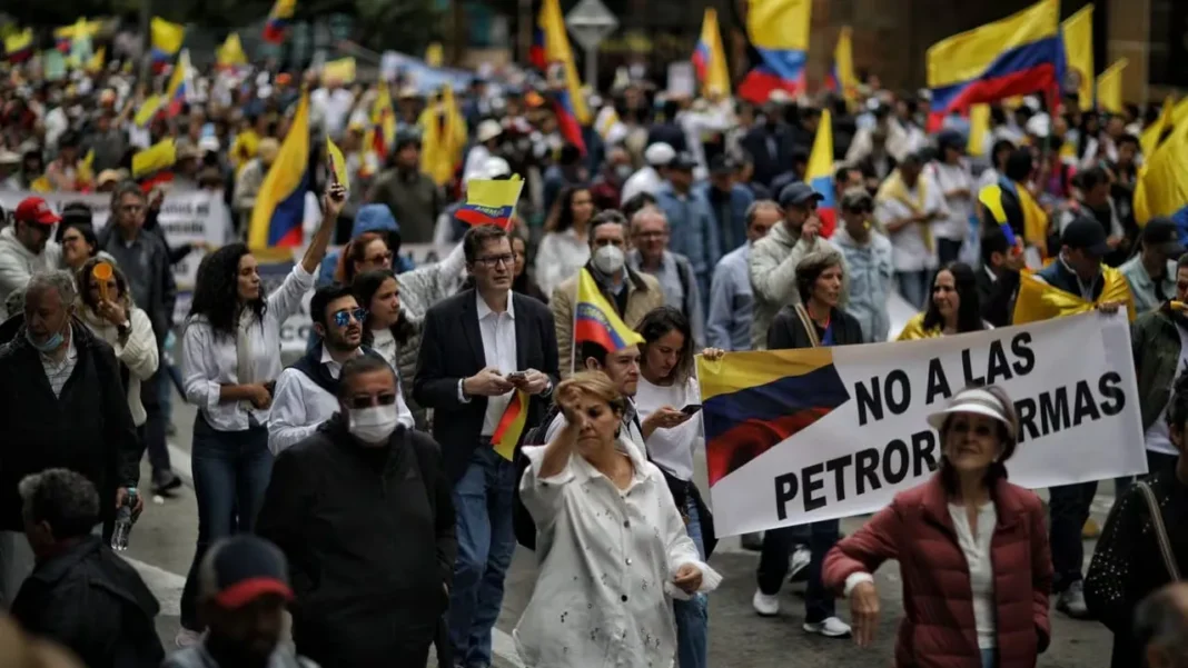 Oposición convoca a movilizaciones para el 6 de marzo: ¿Qué hechos motivan las protestas?