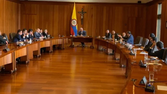 Fallo de la Corte Constitucional ordena liquidación de deudas a EPS en Colombia