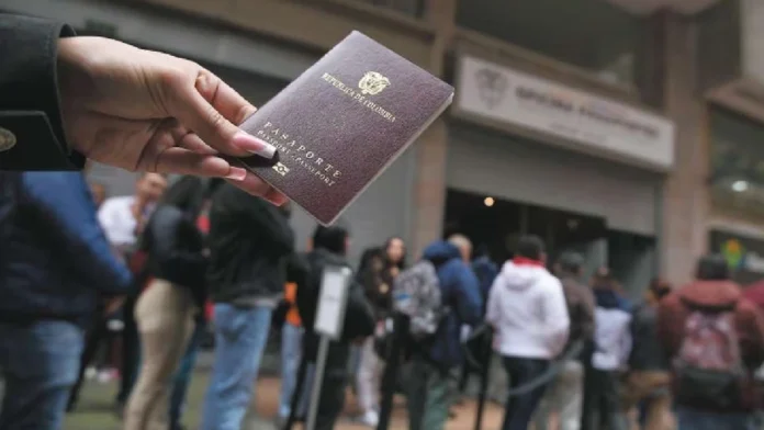 Controversia en la adjudicación del contrato de pasaportes: MinHacienda vs. Cancillería