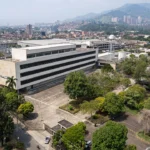 La adquisición del lote de Coltabaco SAS por Arquitectura y Concreto marca un hito en la transformación urbana de Medellín.