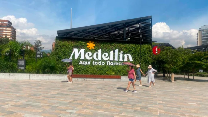 El Consejo de la Ciudad aprobó en los últimos días un proyecto de acuerdo mediante el cual se permitió darle luz o darle vida a la Secretaría de Turismo en Medellín, que sería la número 26 que hace parte del conglomerado público.