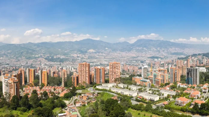La propuesta de Federico Gutiérrez que acabaría con la renta corta en Medellín