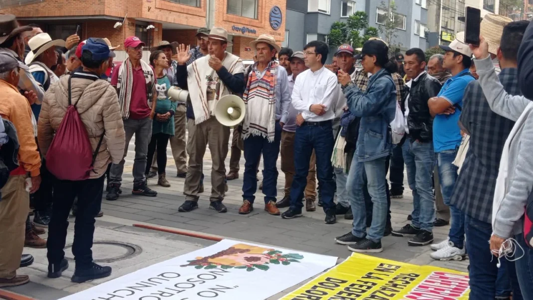 Unión de Cafeteros de Colombia anuncia paro nacional para este 28 de abril