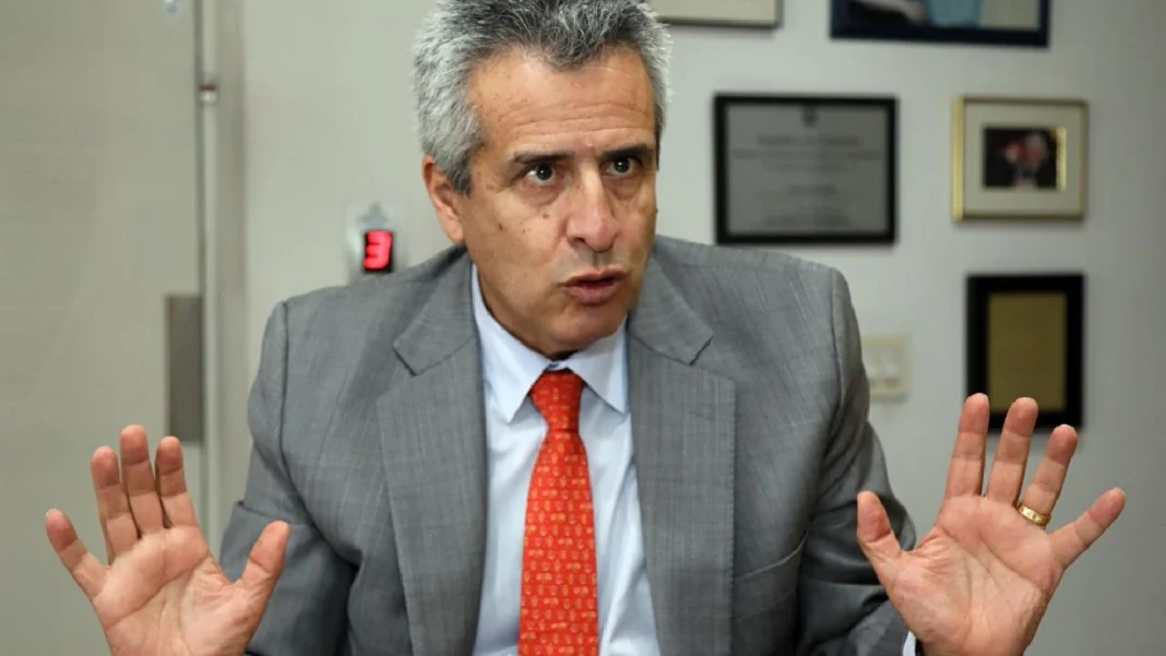 Ministro del Interior solicita al Congreso desbloquear las reformas pensional, laboral y de salud