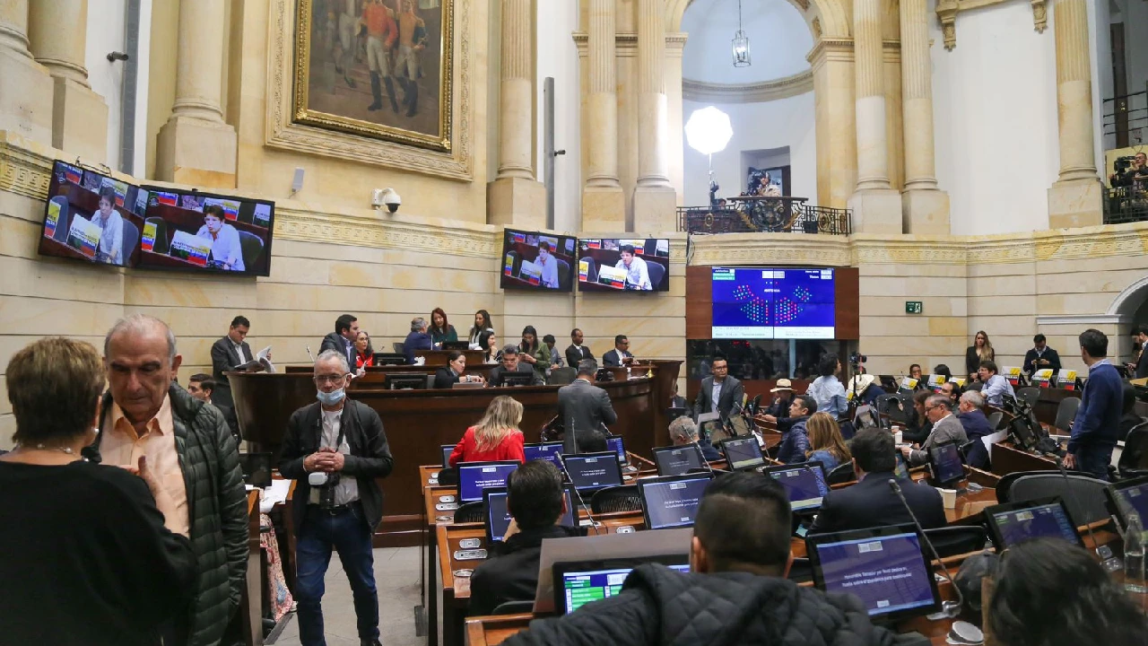 Senado inició análisis de la reforma pensional con sesión informal junto a diferentes sectores