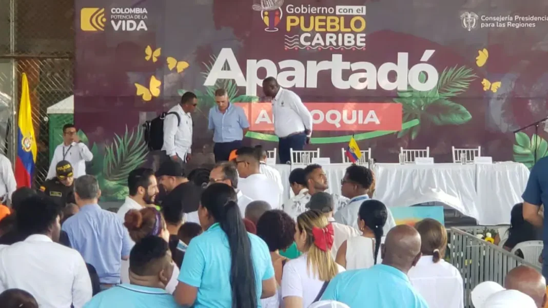 Seguridad presidencial requisó a Gobernador de Antioquia durante evento en Apartadó