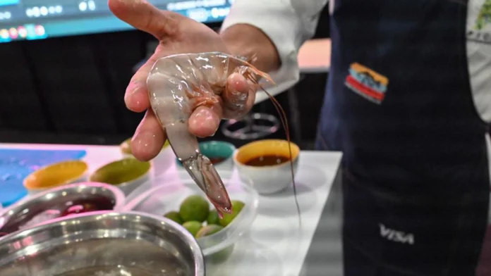 La carpa Colombia a la Mesa “Libros para Comer” vuelve a la FilBo y los asistentes podrán disfrutar de 15 shows de cocina en vivo, 7 conferencias académicas y presentaciones de guías gastronómicas.