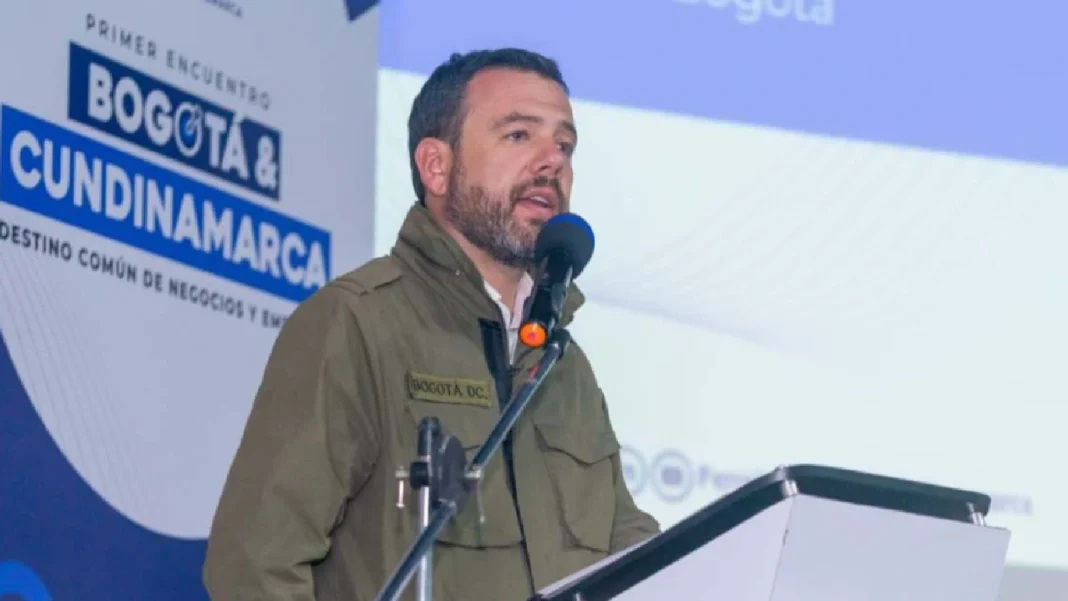 Carlos Fernando Galán destaca la importancia del sector privado en el desarrollo de Bogotá