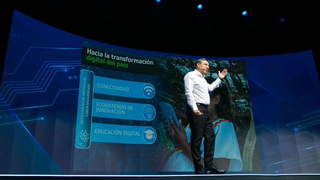 En un evento realizado en el City Hall de Maloka, el ministro de las TIC presentó la marca Colombia PotencIA Digital, un proyecto que beneficiará a miles de colombianos.