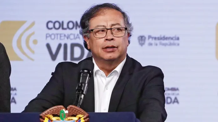 Petro buscará cambiar deuda externa de Colombia de corto plazo a largo plazo